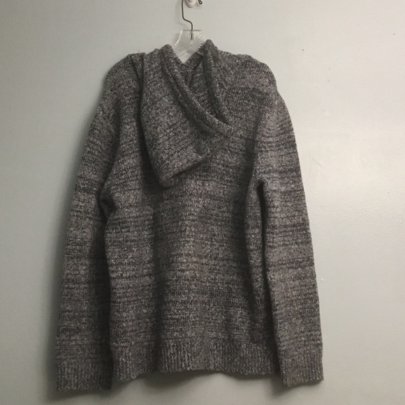 Old Navy extra large sweater with hoodie - Picture 10 of 13